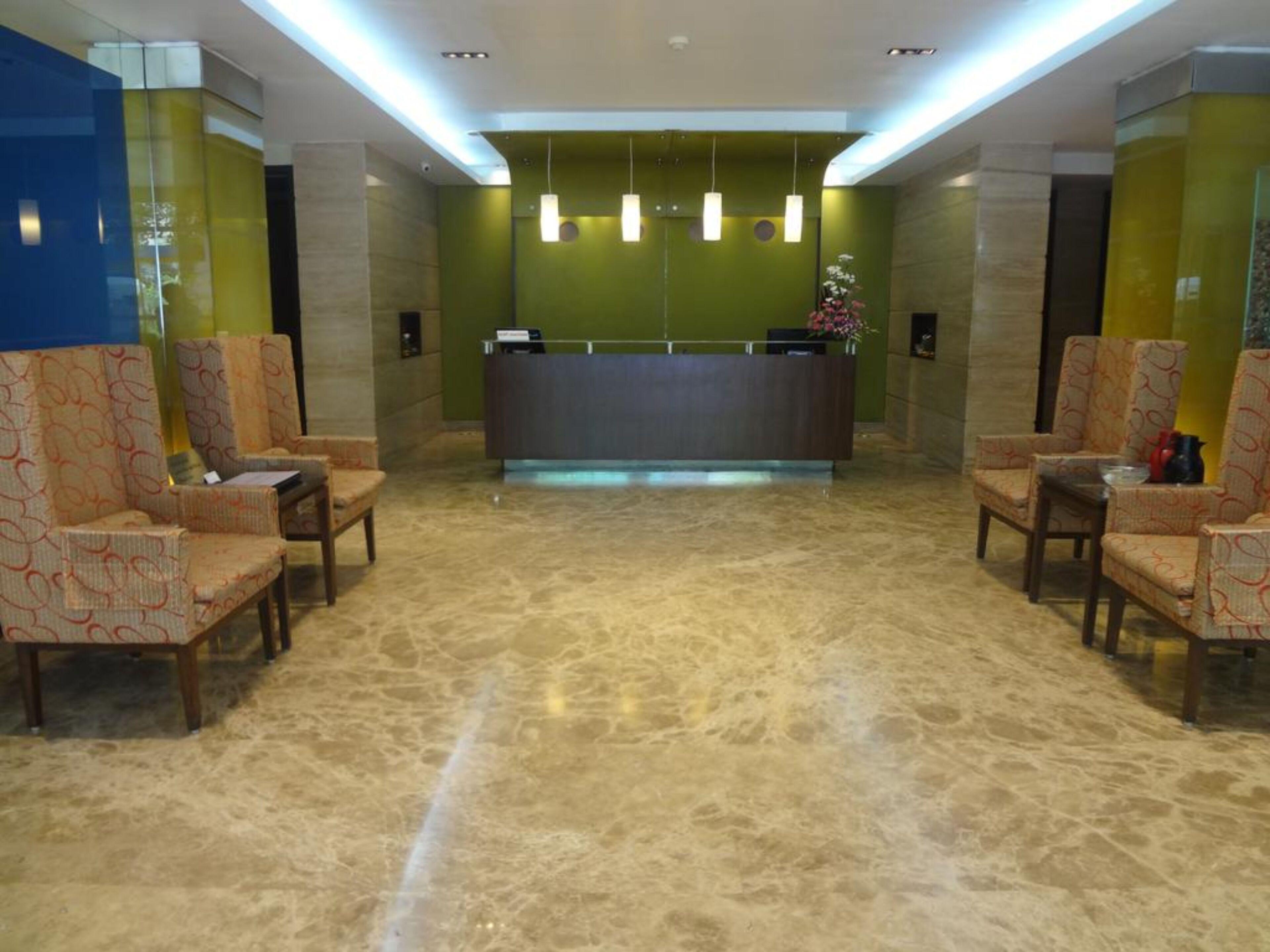 Ascot Hotel — Photos 2